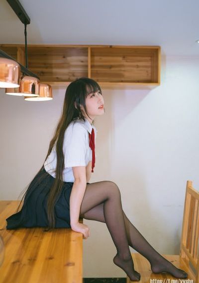 免费夜晚扑克直播_高清超清在线观看