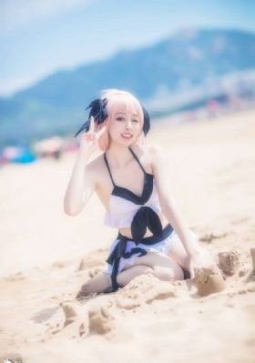 小草一区二区_电影未删减版
