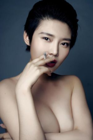 吸桃子视频在线观看免费_高清迅雷电影在线