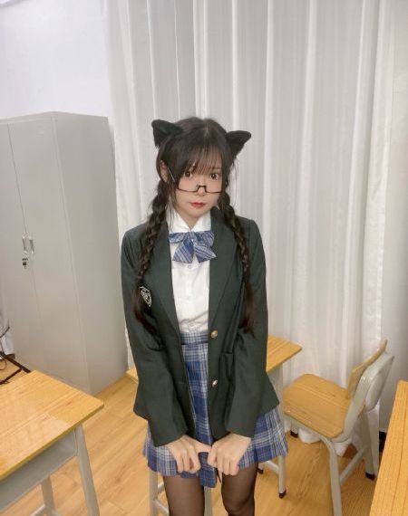 1000部拍拍拍18以下勿进_1080P高清迅雷在线观看