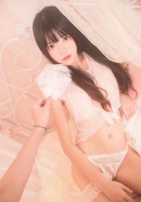 精品呦交小u女在线_有字幕完整版